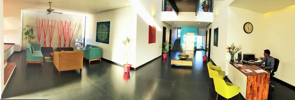 Lobby & Reception