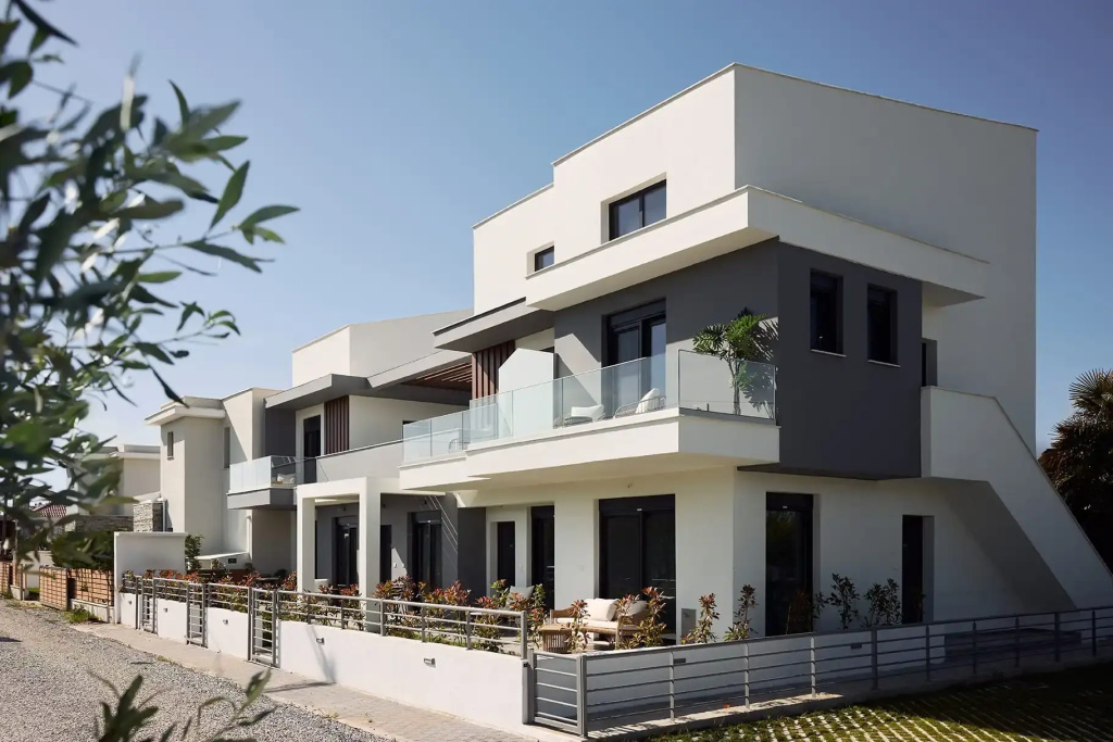 Thalassa & Thalassa Prive Residential Complex