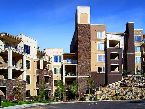 Pinnacle Pointe Resort by kelownacondorentals - фото 1