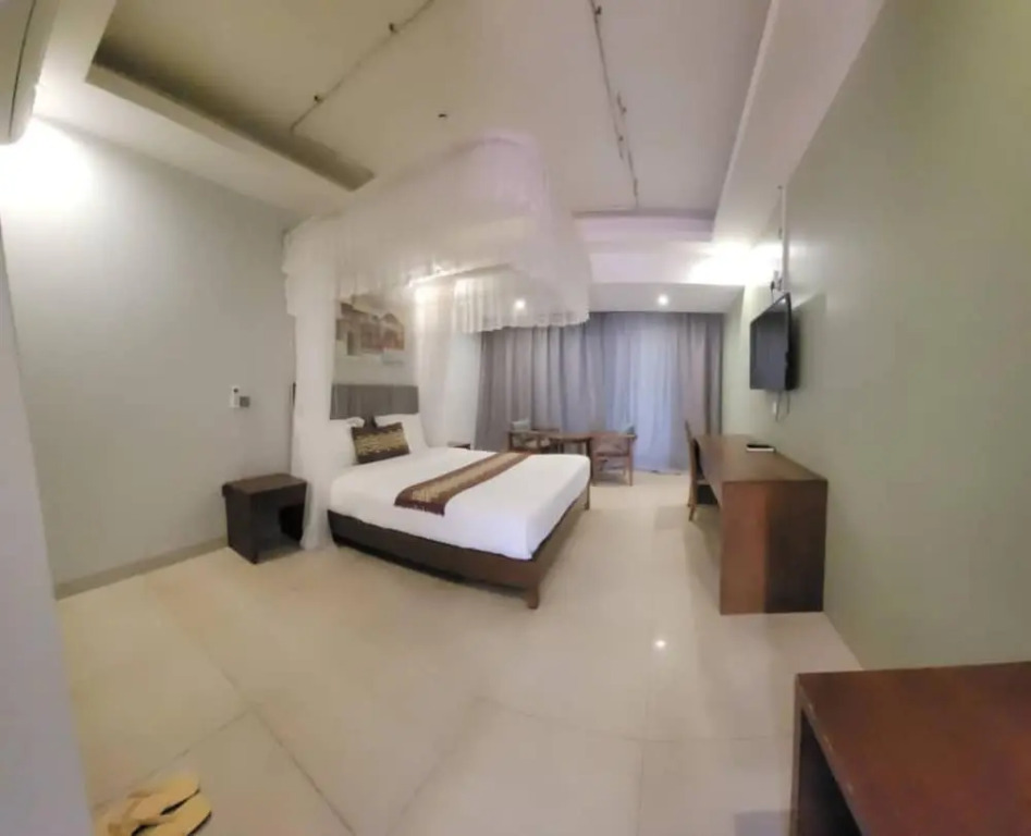 Double Suite with garden view full double bed