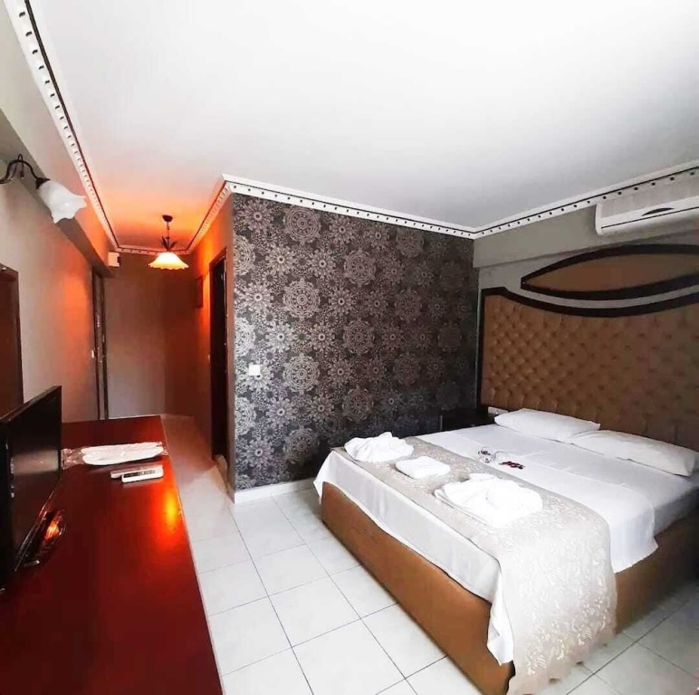 Eras Hotel — 2