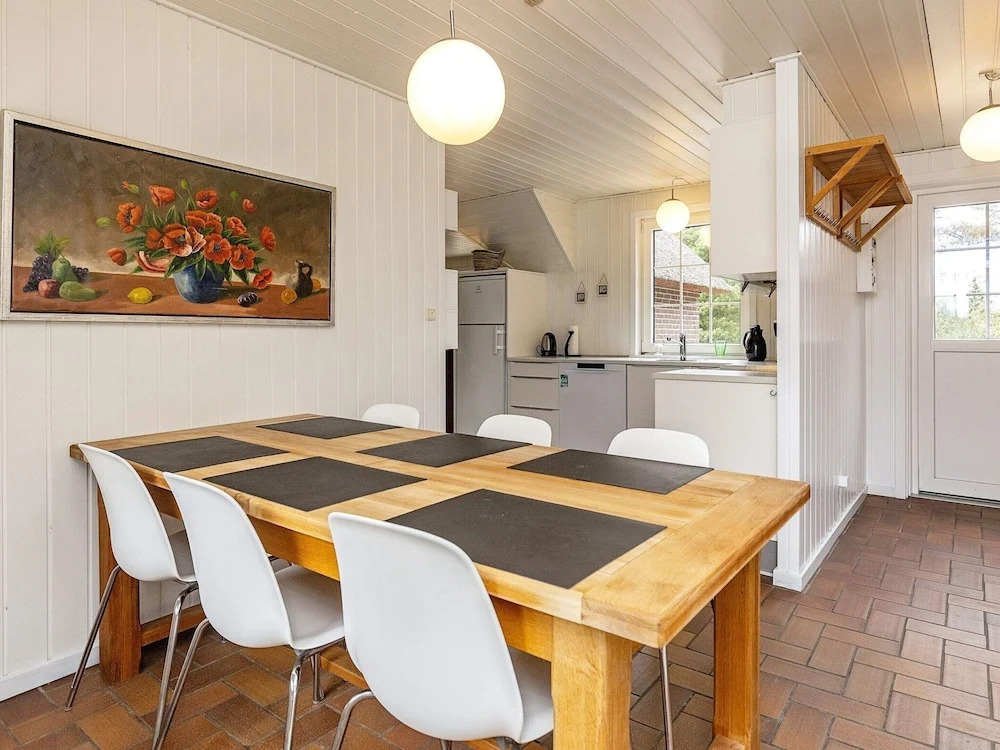 8 Person Holiday Home in Blavand-by Traum - фото 15