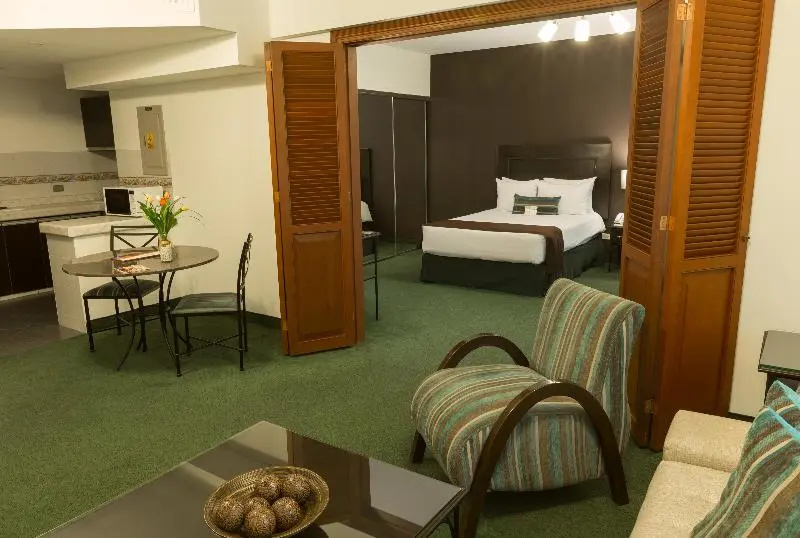 El Polo Hotel & Suites - Chambres