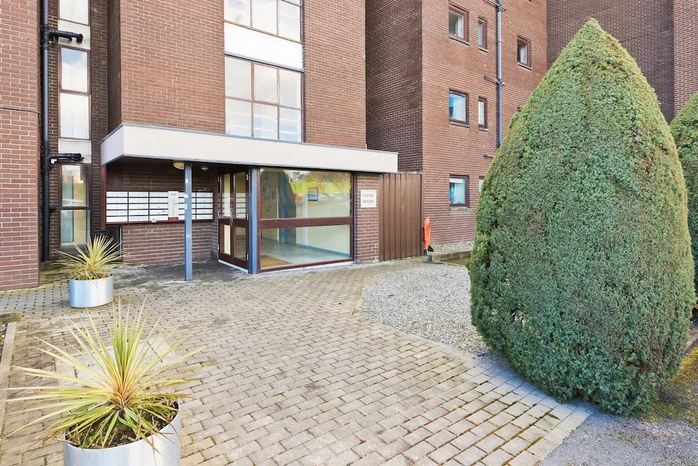 your place - Ballsbridge Court