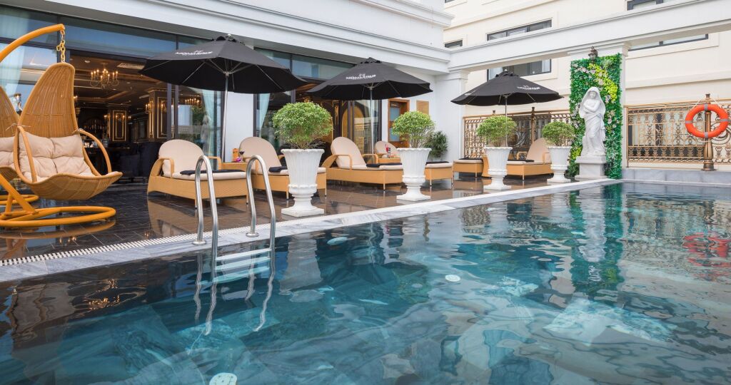 Monarque Hotel Danang