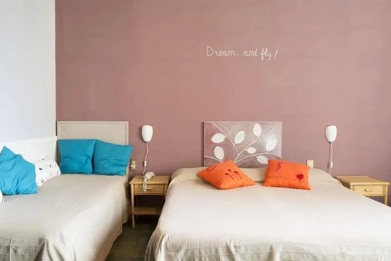Double Room (twin beds)