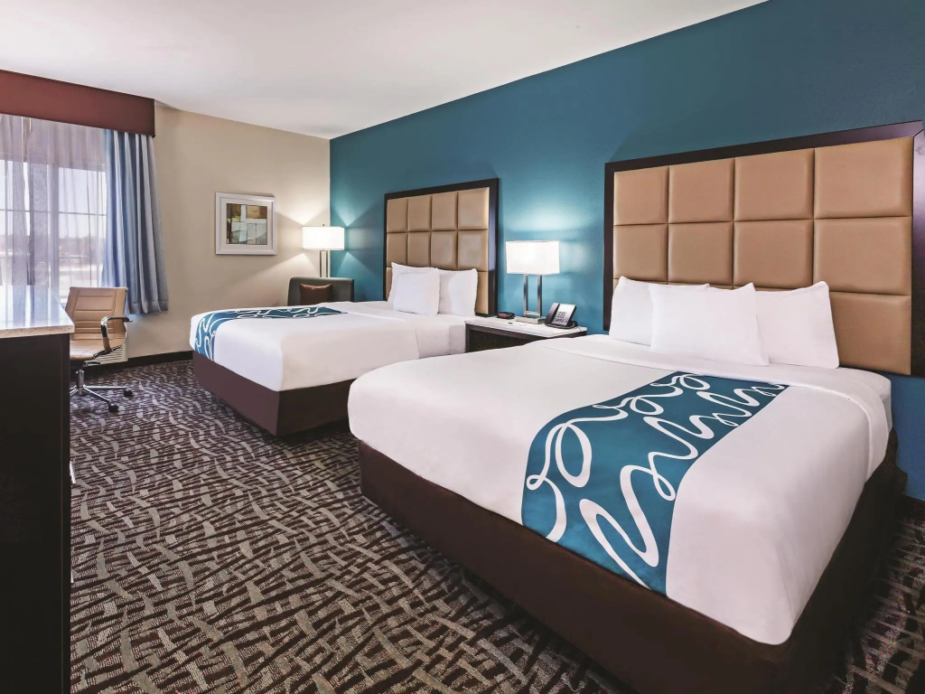 La Quinta Inn & Suites by Wyndham Paris - Chambres