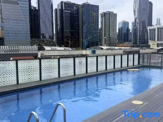 Harbour & Stadium Views | 2BR by Southern Cross
