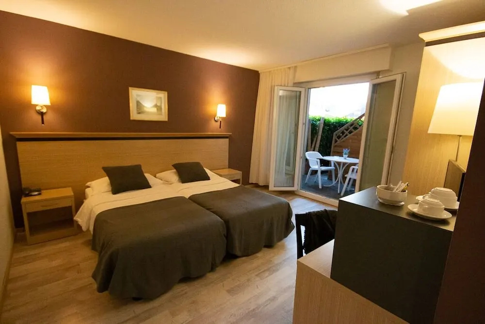 Hotel De La Vieille Tour - Chambres