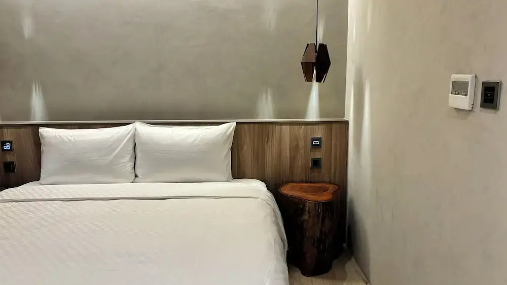 Economy room