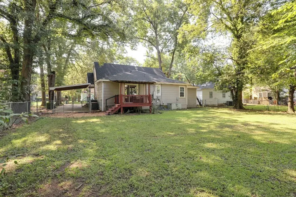 Updated North Greenwood Cottage < 1 Mi to Dtwn!