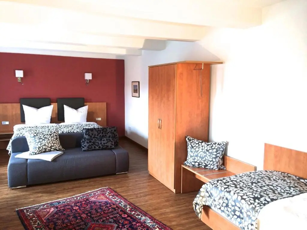 Deluxe Family Suite
