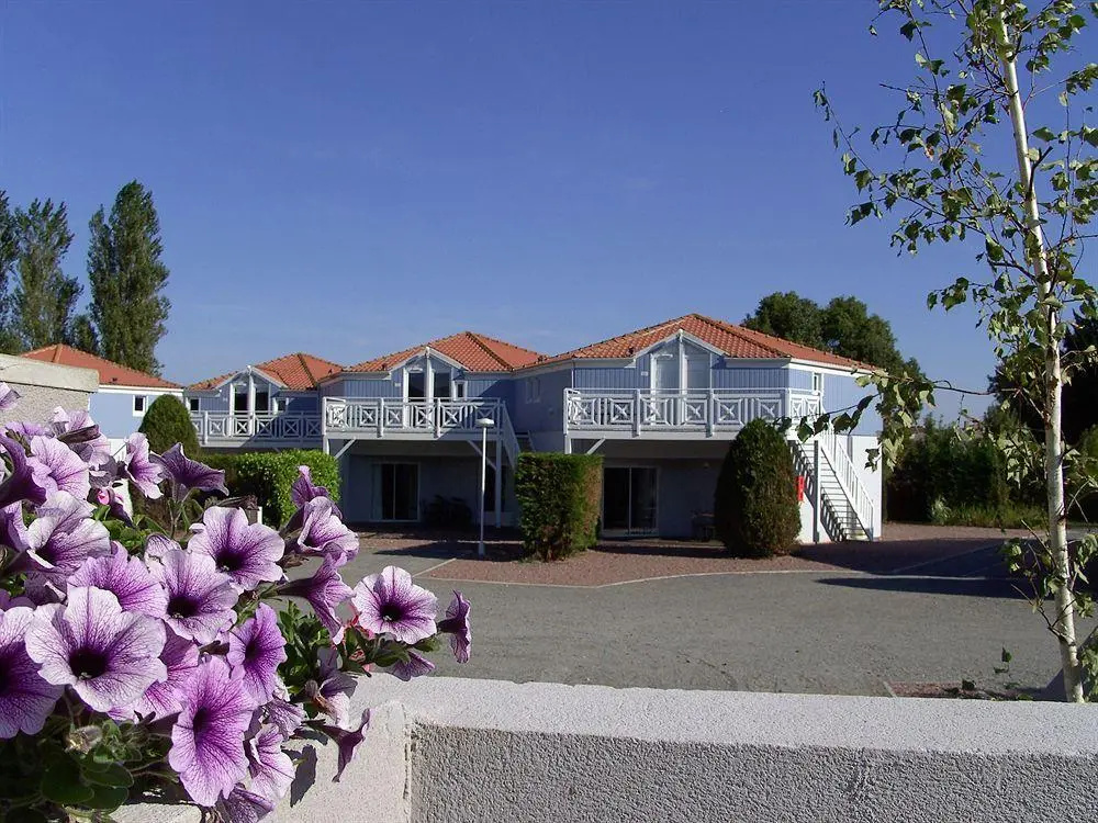 Park & Suites Village La Rochelle Marans - Général