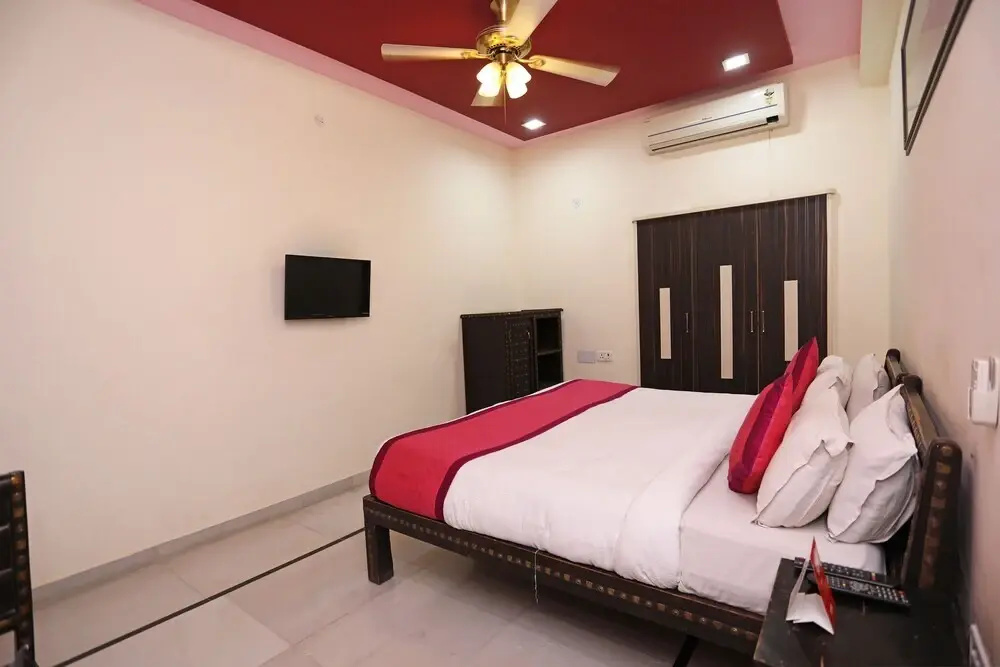 OYO 9933 Hotel Meera Mahal - Général