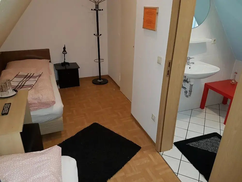 Standard Double room (twin beds)