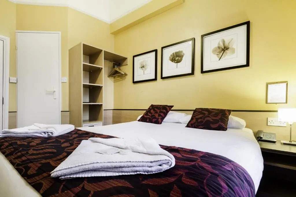 Tudor Court Hotel - Chambres