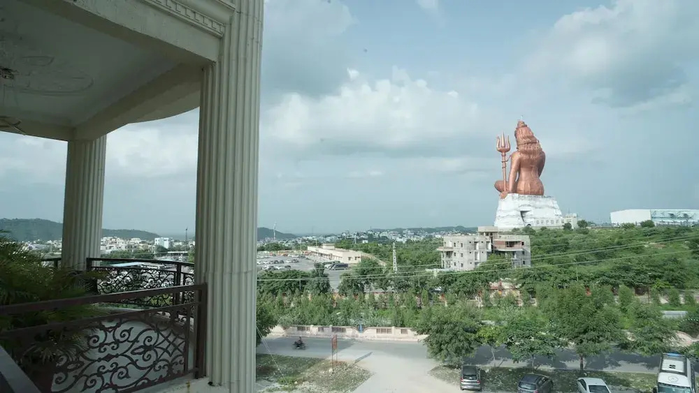 ShriGo Hotel Nathdwara - фото 35