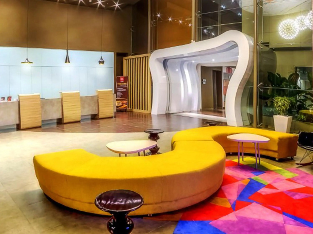 ibis Padang Hotel - фото 2