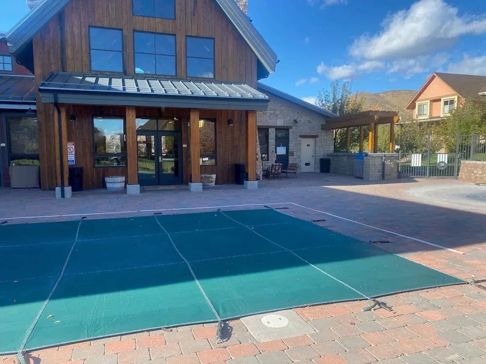 2BD Sweetwater Condo - Community Park, Pool + Hot Tub