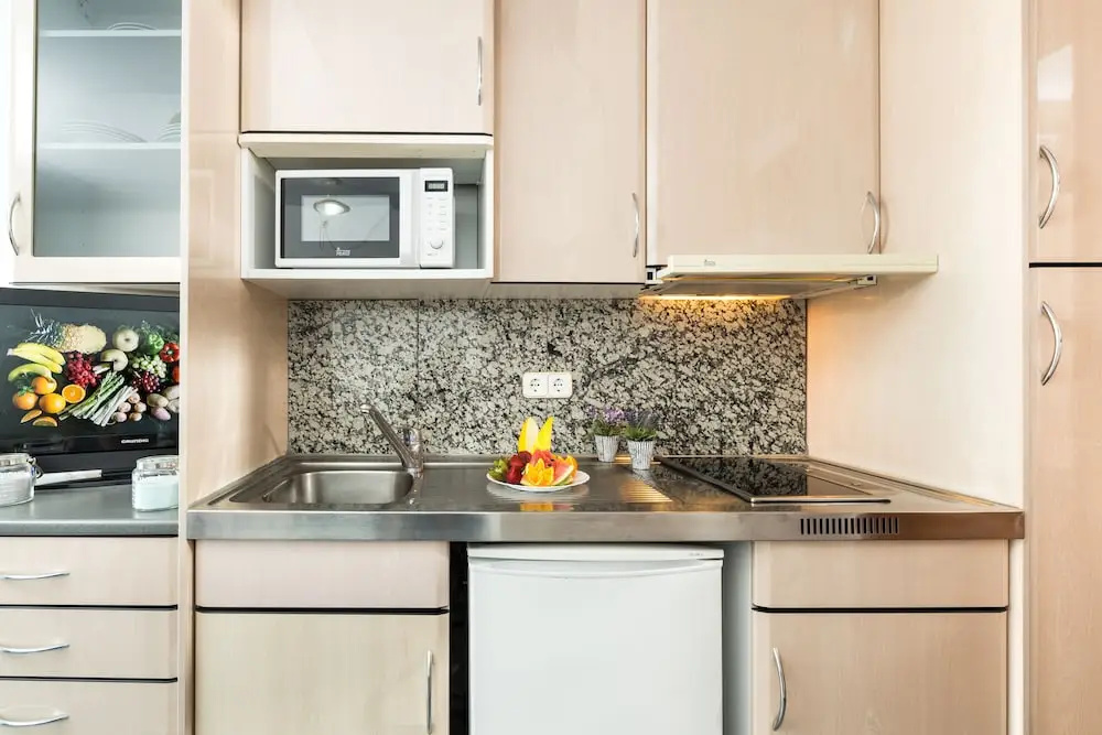 1 Bedroom Apartment with balcony