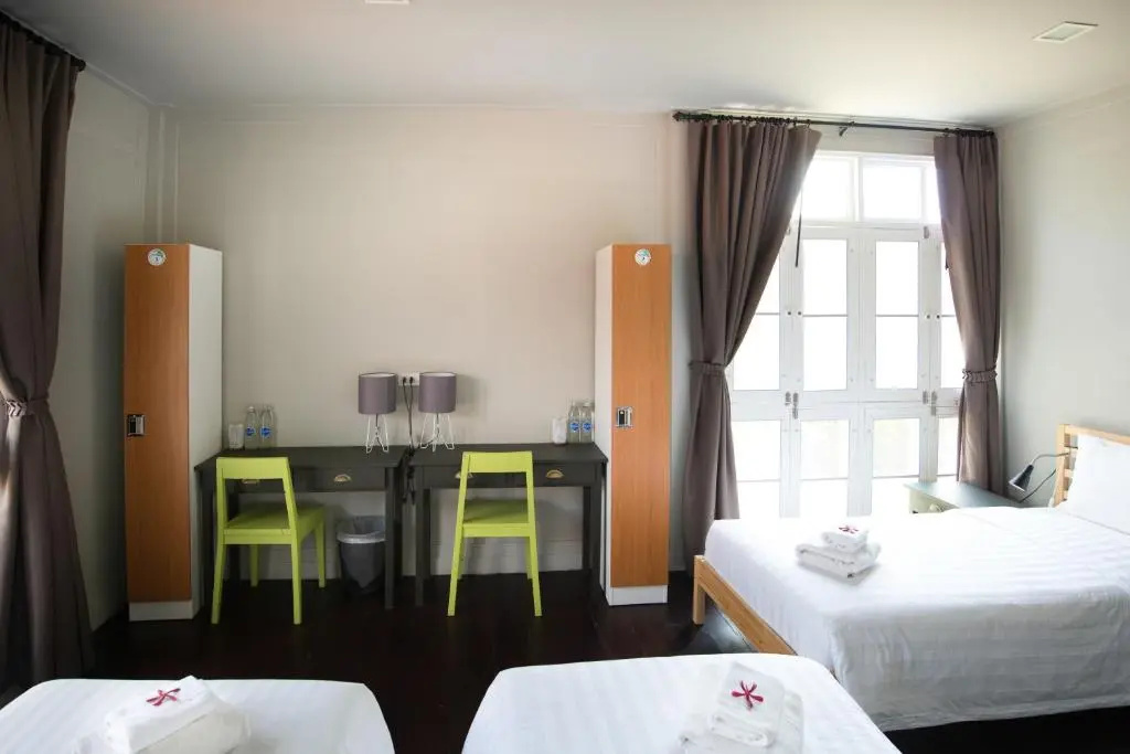 Dorm of Happiness by Tharaburi - Chambres