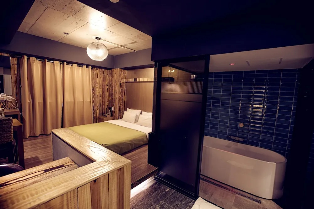 Superior Double room (full double bed)