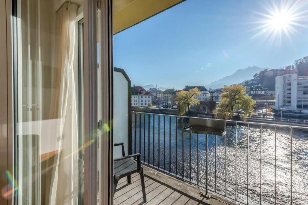 Balcony & Terrace