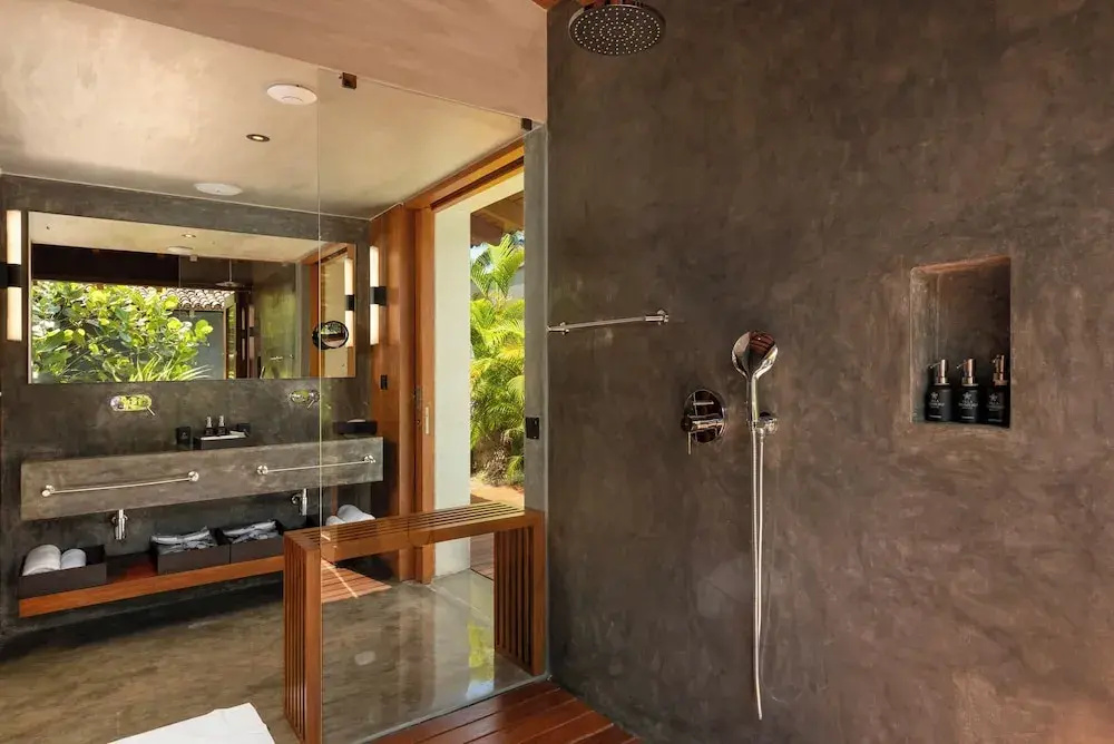 Double Suite with sea view (full double bed)