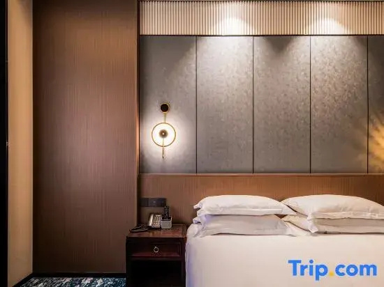 Standard Double room with view (full double bed)