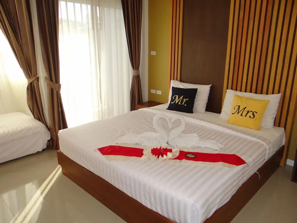 Tropical Sunset Hotel Patong - Chambres