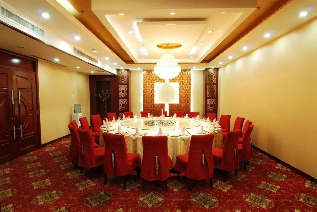 Shihe Hotel Xinyang - Général