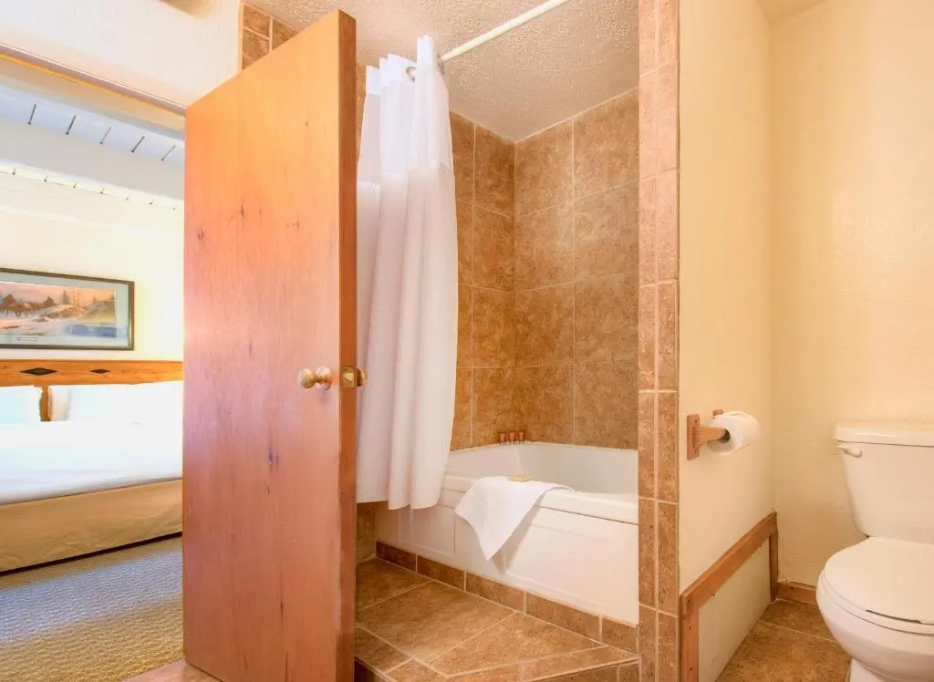 Quadruple Family Suite
