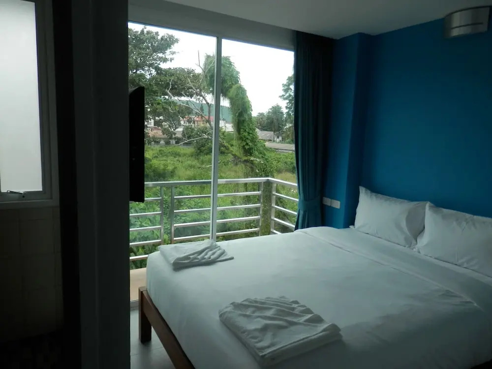 Номер Standard с красивым видом из окна в Cheeky Monkey's Samui