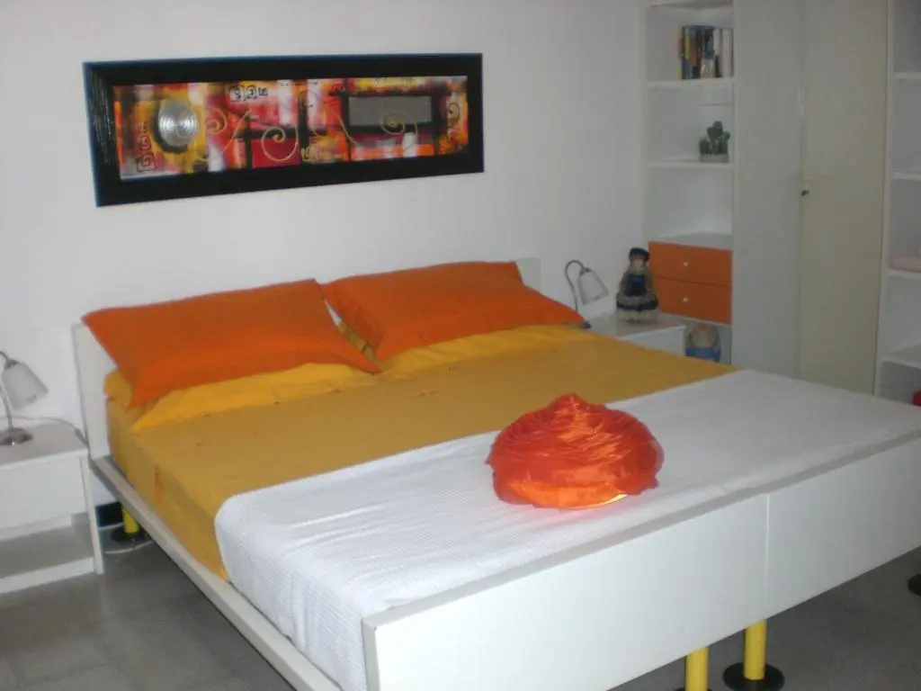Deluxe Double room (full double bed)
