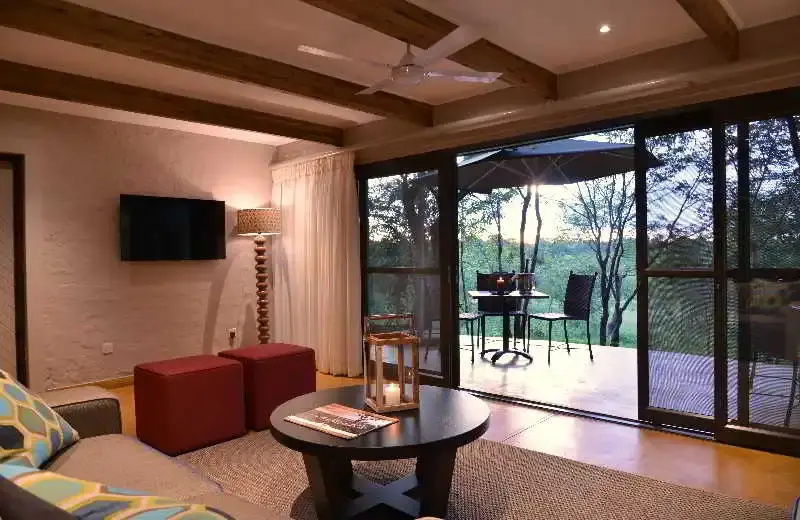 Victoria Falls Safari Suites - Chambres