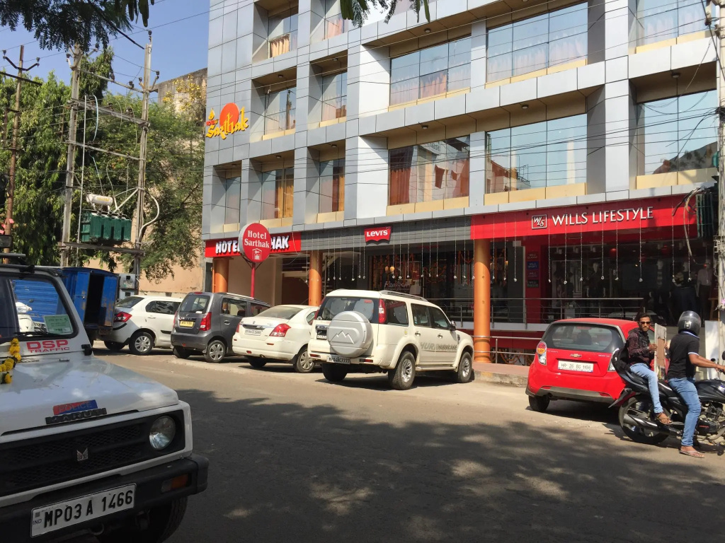 Hotel Sarthak - Chambres