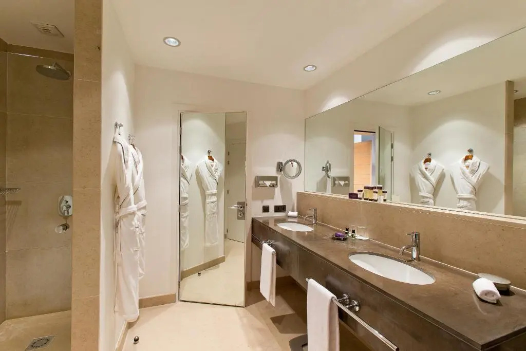 Luxury room