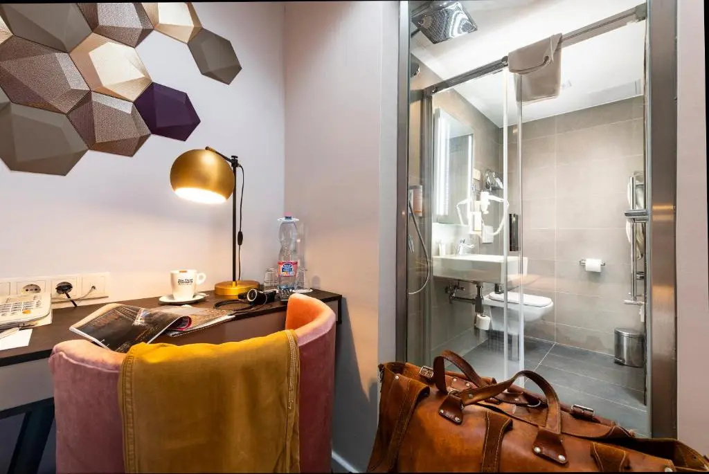 Three Corners Hotel Art - Chambres