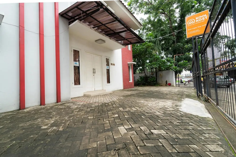 KoolKost Syariah near TerasKota BSD