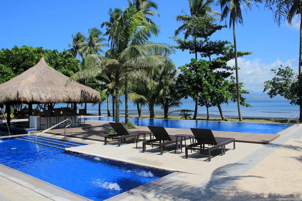 Beach & Waterfront