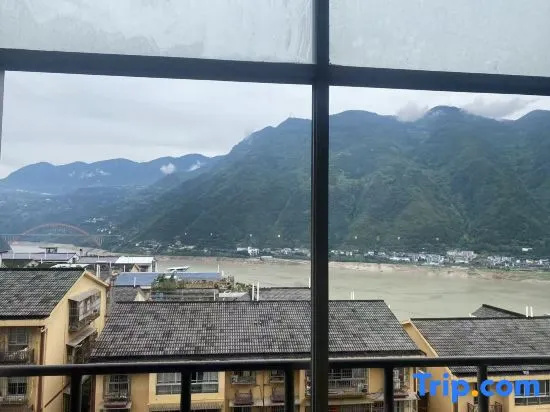 Franz Smart Hotel (Chongqing Wushan County Xiaoshanxia Branch)
