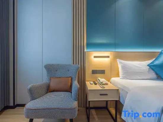 Premier Double room (full double bed)