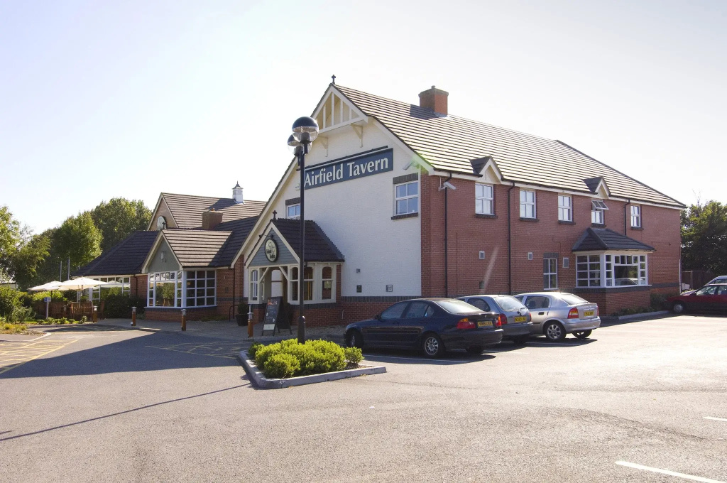 Premier Inn Yeovil Airfield - Général
