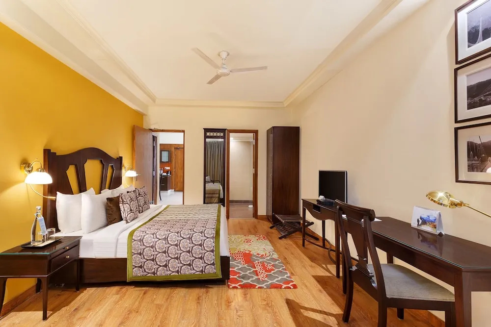 2 Bedrooms Apartment with garden view