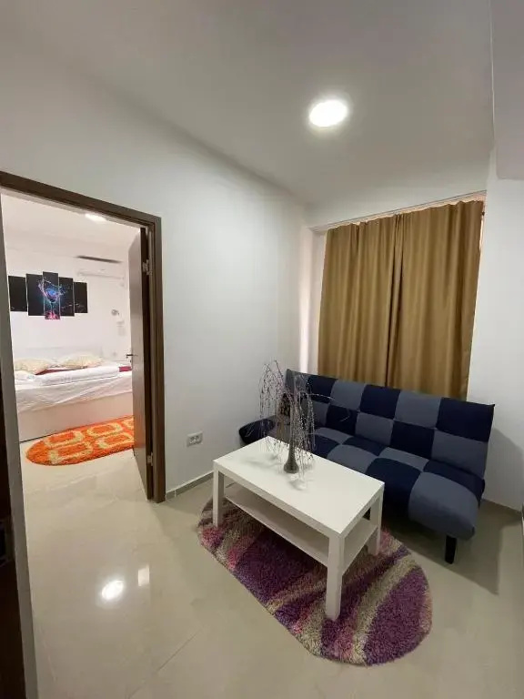 Deluxe Double room with balcony (full double bed)