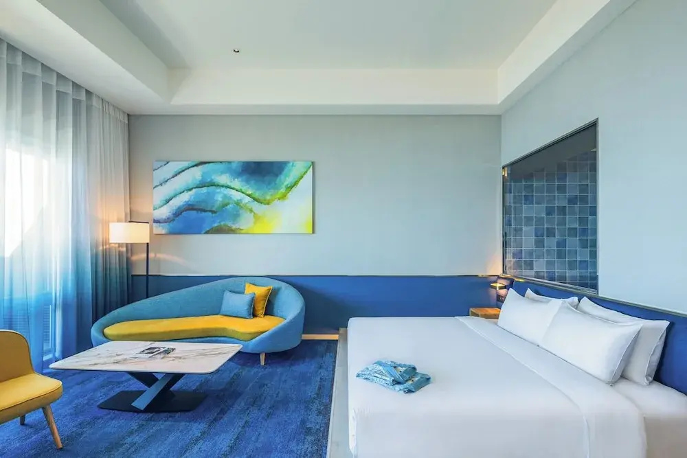 Deluxe Double room with balcony and with sea view (full double bed)