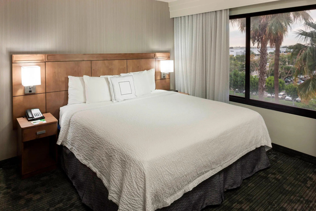 1 Bedroom Executive Double Suite (full double bed)