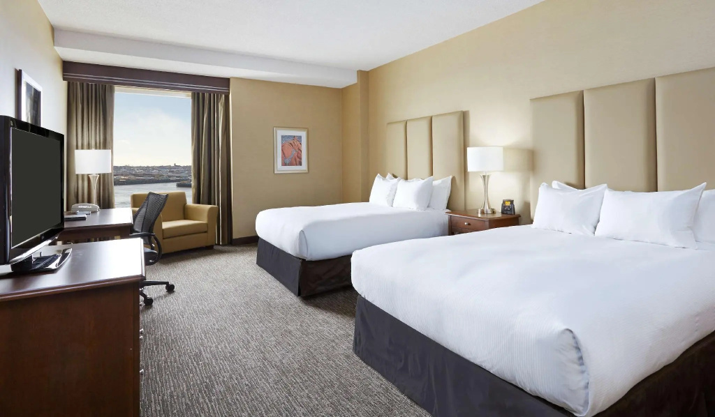 Standard Quadruple room with harbour view