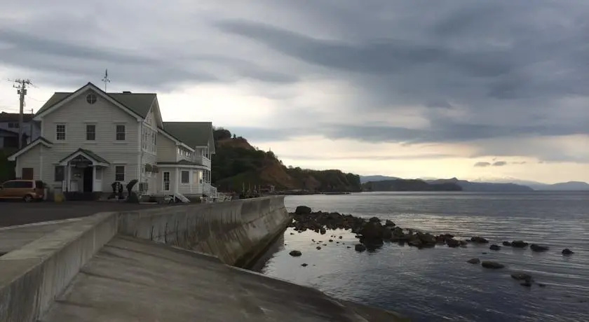 Beach & Waterfront