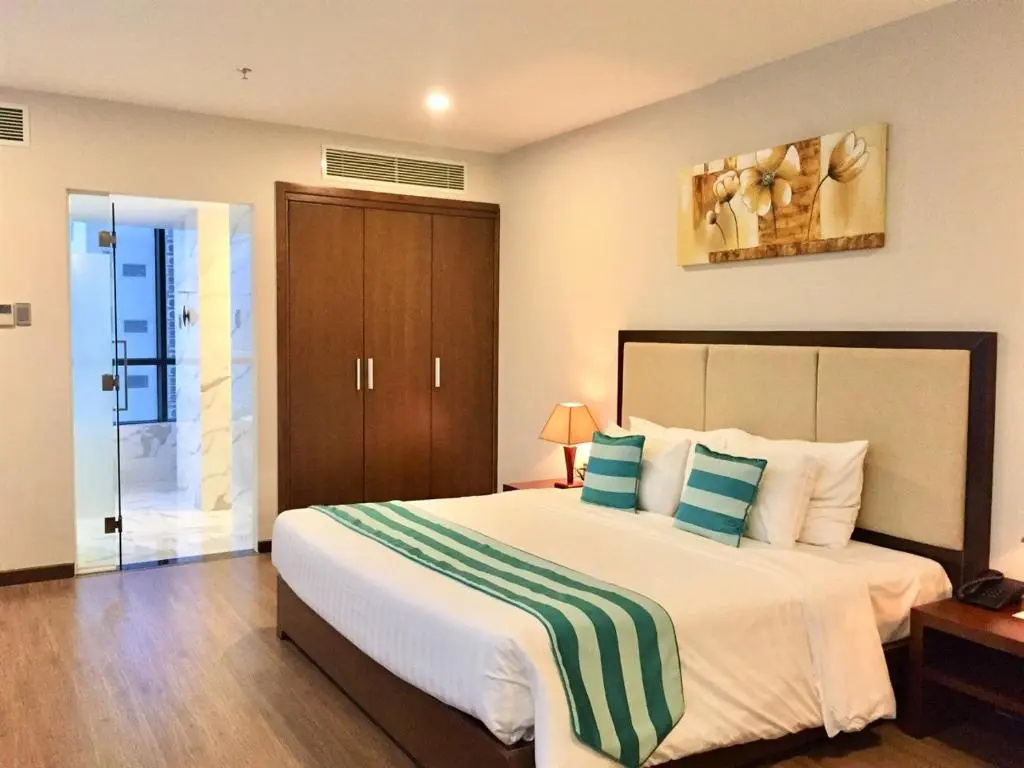 Deluxe Double room with sea view (twin beds)